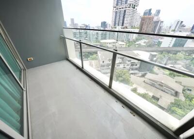 AEQUA Residence Sukhumvit 49