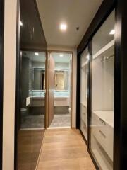 Condo for Sale at Noble Around Sukhumvit 33