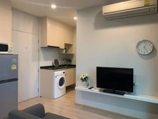 Studio for Rent in Huai Khwang