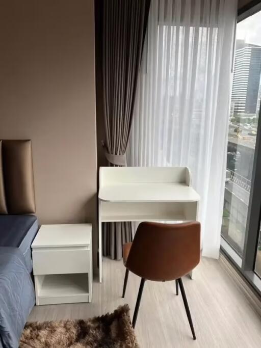 Condo for Rent at Life Asoke Hype