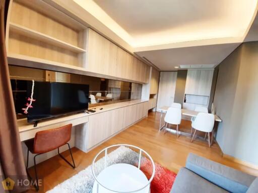 2 Bedroom Condo for Rent at The Lumpini 24