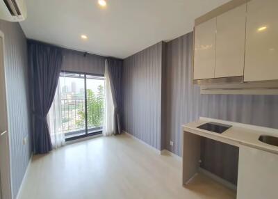 Studio for Sale in Sathon