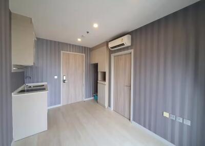 Studio for Sale in Sathon