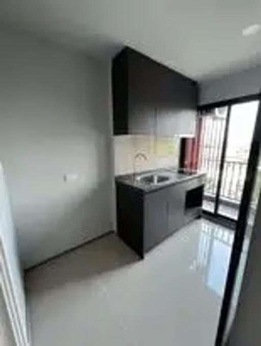 1 Bedroom Condo