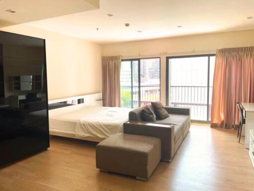 Studio for Sale/Rent in Khlong Toei