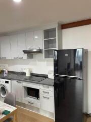 Condo FOR RENT Supalai Place 39 Condominium