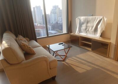 Condo for Rent at THE ESSE Asoke