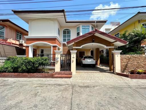 6 Bedrooms House For Sale At Imperial Park Sukhumvit 101/1