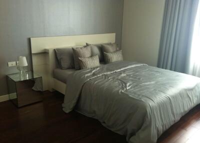 2 Bedroom Condo for Sale at Circle Condominium