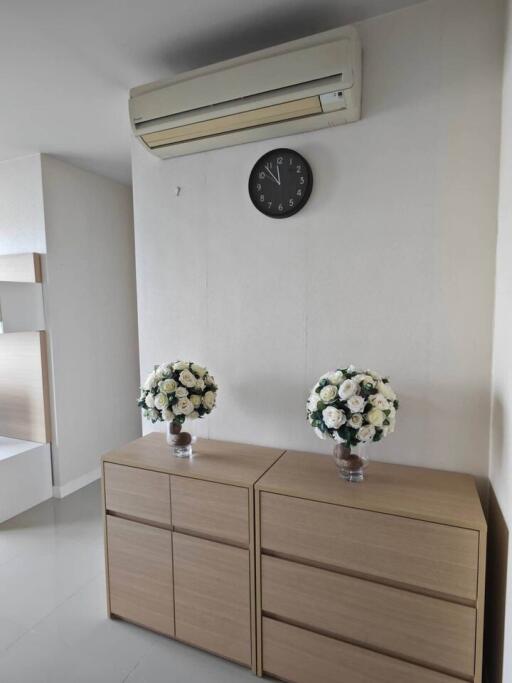 2 Bedroom Condo for Sale at Circle Condominium