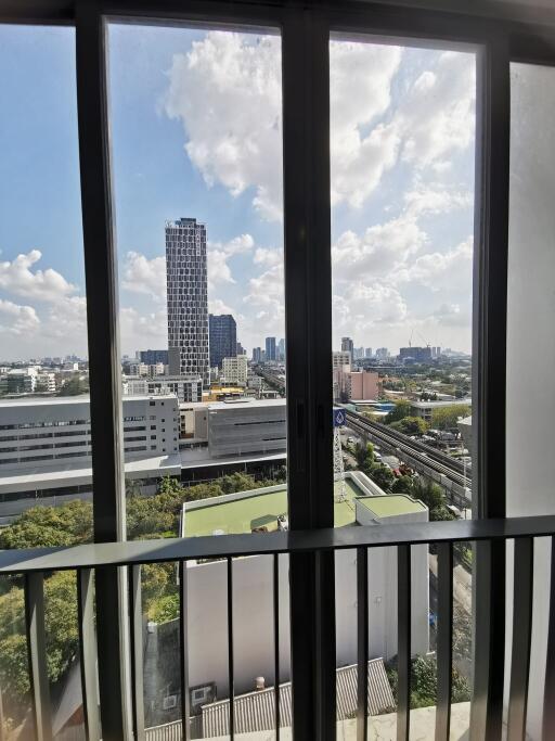 Condo for Rent at Ideo Mobi Sukhumvit 81