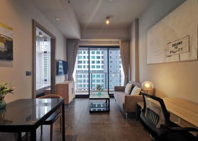 Condo for Rented at The Lofts Asok by Raimon Land