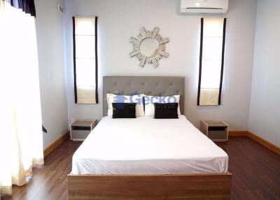 4 Bedrooms House in Grand Regent Pattaya East Pattaya H009258