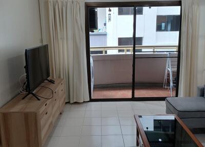 Condo for Sale at Aree Place Condominium