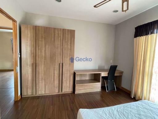 4 Bedrooms House in Grand Regent Pattaya East Pattaya H009599