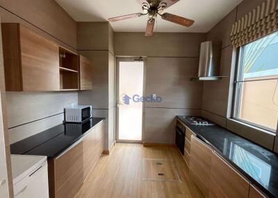 4 Bedrooms House in Grand Regent Pattaya East Pattaya H009599