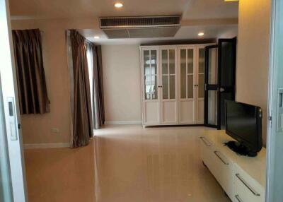 Condo for Rent at Prime Suites Condominium