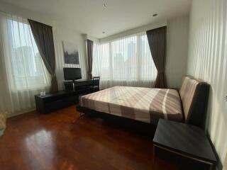 Condo for Rent at Siri Residence
