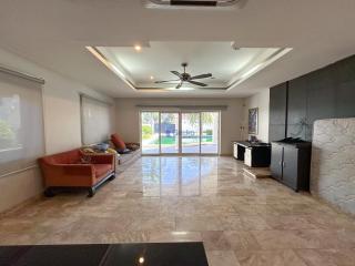 6 Bedrooms House in Temple Court villas Huay Yai H011250