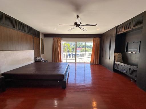 6 Bedrooms House in Temple Court villas Huay Yai H011250