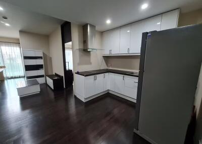 1 Bedroom Condo