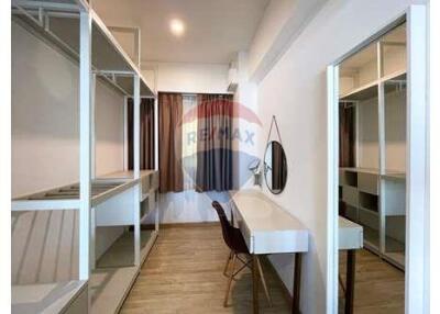 Duplex 2 Bedrooms goog view on top floor Located in Thonglor. - 920071058-276