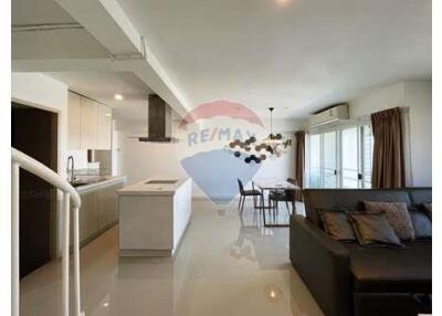 96 Sqm., 2 Beds, 2 Baths Condo listed for ฿ 7,500,000.