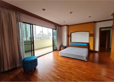 For rent pet friendly 3 bedrooms apartment in Sukhumvit 53 BTS Thonglor - 920071001-12444