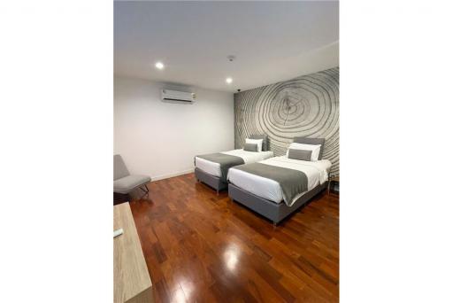 Premier Living in the Heart of Bangkok: 3 Bedrooms, 3 Bathrooms, Size 225 Sq m, Fully Furnished