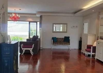 3 Bed For Rent in Sathorn