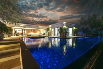 Luxury 3 Bedroom House in Siam Royal View