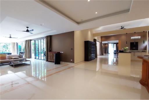 Luxury 3 Bedroom House in Siam Royal View