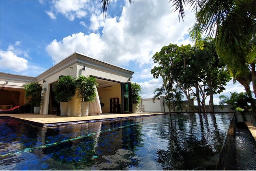 Luxury 3 Bedroom House in Siam Royal View