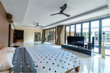 Luxury 3 Bedroom House in Siam Royal View