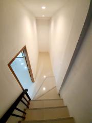 For Rent Bangkok Home Office Sukhumvit BTS Ekkamai Watthana