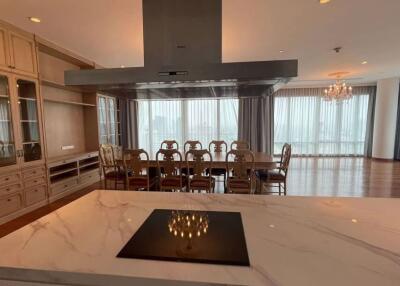 4 bed Condo in 185 Rajadamri Lumphini Sub District C017919