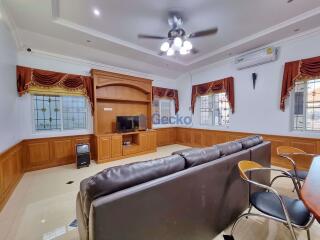 3 Bedrooms House in Eakmongkol 8 South Pattaya H009826