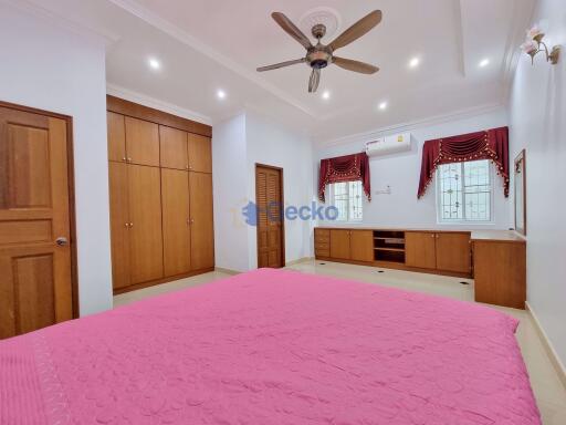 3 Bedrooms House in Eakmongkol 8 South Pattaya H009826