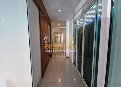 Commercial Central Pattaya B011450