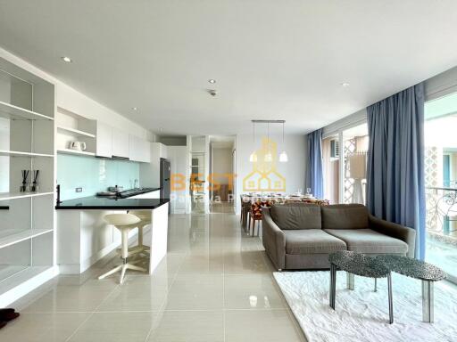 2 Bedrooms Condo in Atlantis Condo Resort Jomtien C011446