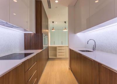 2 bed Condo in 185 Rajadamri Lumphini Sub District C07884