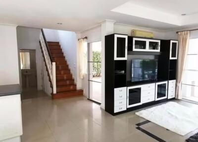 House for Sale, Rent in Suthep, Mueang Chiang Mai.