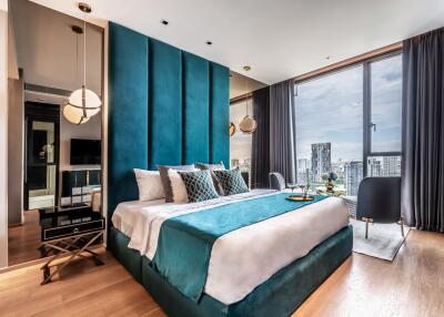 ให้เช่า คอนโดหรู Duplex Penthouse 2 ห้องนอน ติดถนน ใกล้บีทีเอสพร้อมพงษ์