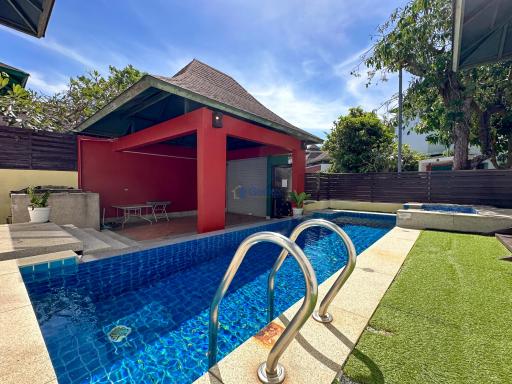 3 Bedrooms House in Nagawari Na Jomtien H011254