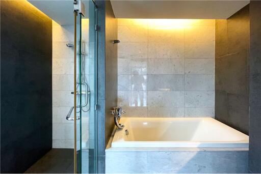 La Citta Penthouse: A Luxurious Haven in Thonglor Soi 8 - 920071001-12450