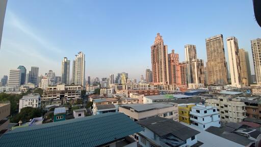 Condo Large Balcony Nice View