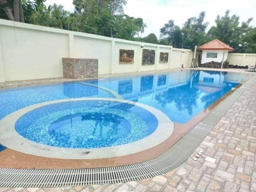 Pool Villa for sale and rent in Na Jomtien, large house, great location, private swimming pool.