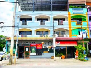 Commercial building with 3 Units in Jomtien