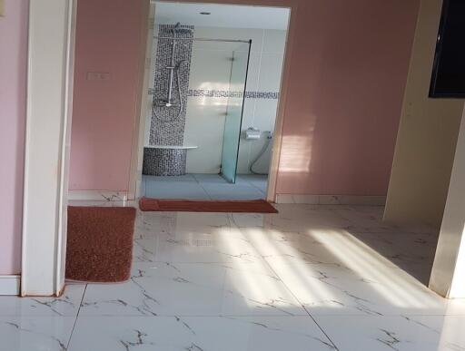 1 bedroom Condo for sale on Wongamat beach