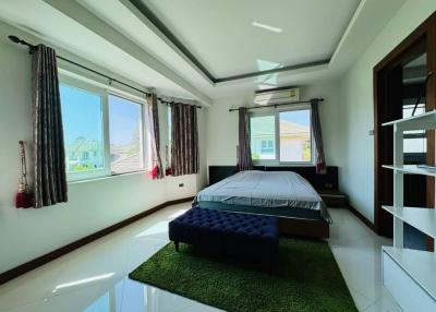 House for rent in Pattaya, Nong Pla Lai, fully furnished. Near Regent School